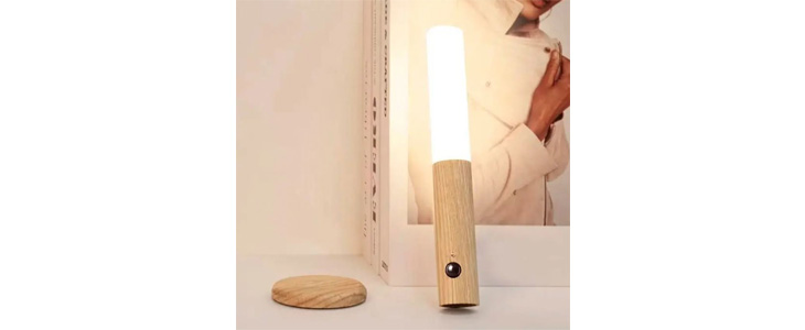 WallSensor, elegantna lesena svetilka - Kuponko.si