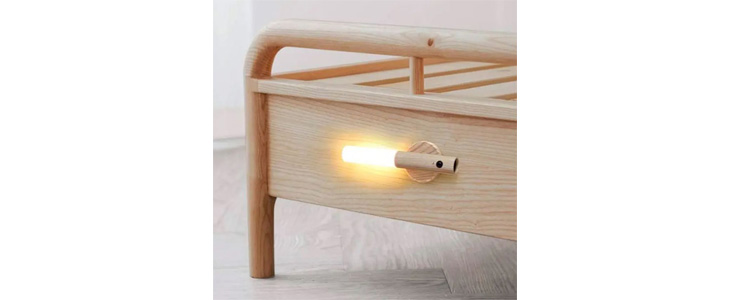 WallSensor, elegantna lesena svetilka - Kuponko.si