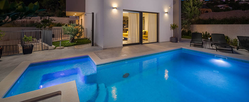 Villas 6 i 9, Podstrana (Split): oddih v luksuzni vili - Kuponko.si