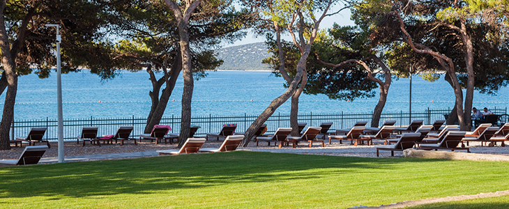 Villa Arausana & Antonina****, Vodice - Kuponko.si