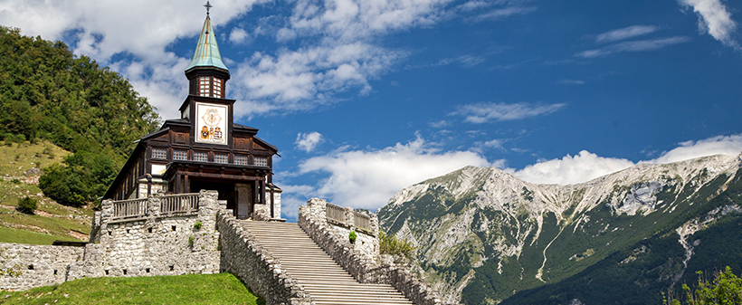 Hotel Dvorec, Tolmin: oddih z masažo - Kuponko.si