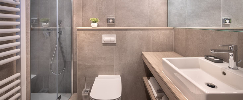 H. Maestral 4*, Novigrad: oddih s polpenzionom - Kuponko.si