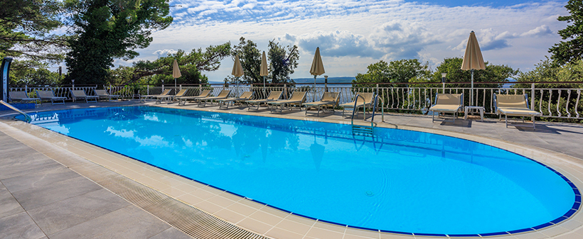 Hotel Mediteran 3*, Cirkvenica: oddih za 2, polpenzion - Kuponko.si