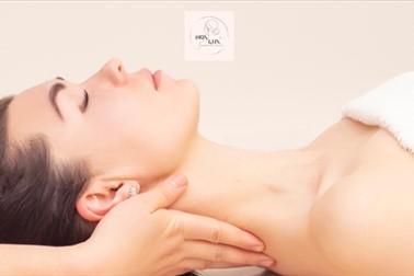 Salon SkinLux, masaža obraza, vratu in dekolteja