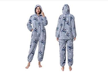 Enodelna pižama iz pliša za odrasle