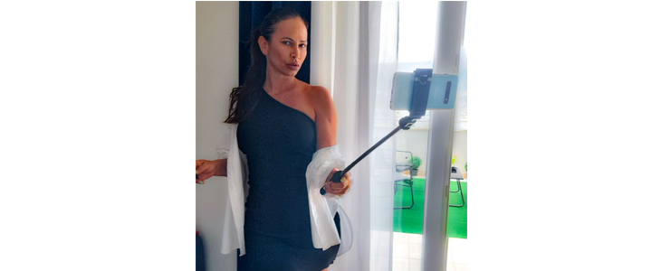 Selfie palica s stojalom Tripodly - Kuponko.si