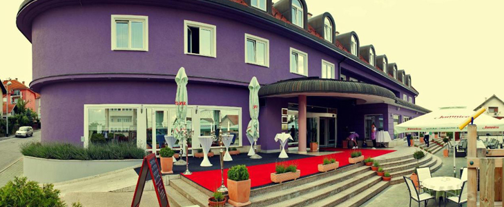 Hotel Phoenix, valentinovo v Zagrebu, romantični oddih - Kuponko.si