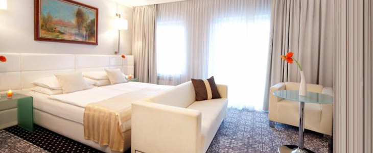 Hotel Phoenix, valentinovo v Zagrebu, romantični oddih - Kuponko.si