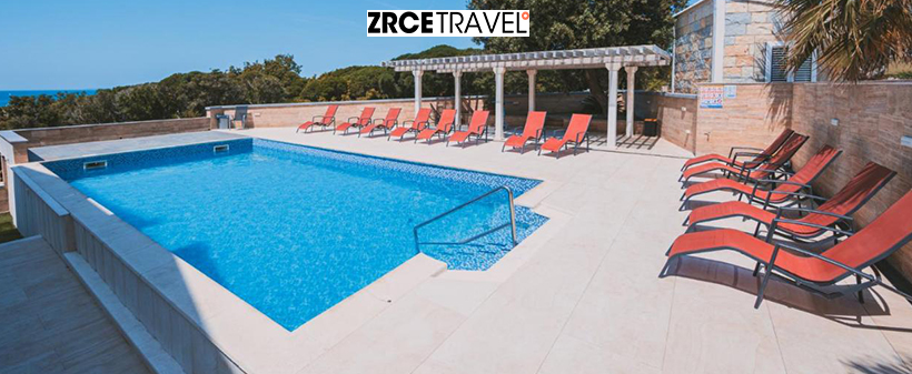 Royal Pool Apartments 4*, Gajac, Pag: počitnice - Kuponko.si