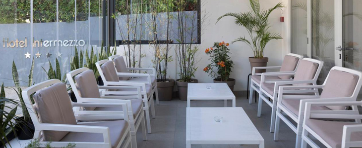 Hotel Intermezzo 4*, otok Pag, nočitev z zajtrkom - Kuponko.si