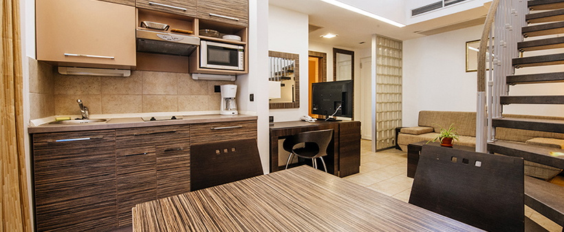 Zaton Holiday Resort: prvomajski boom klub - Kuponko.si