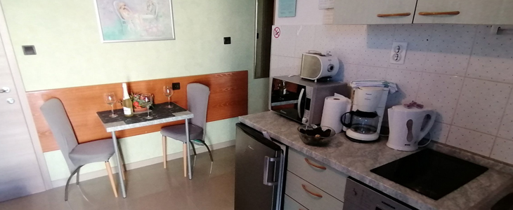 Villa Vera, N. Vinodolski: oddih, apartma z bazenom - Kuponko.si