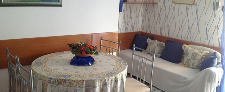 Villa Vera, N. Vinodolski: oddih, apartma z bazenom - Kuponko.si
