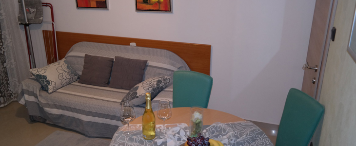 Villa Vera, N. Vinodolski: oddih, apartma z bazenom - Kuponko.si