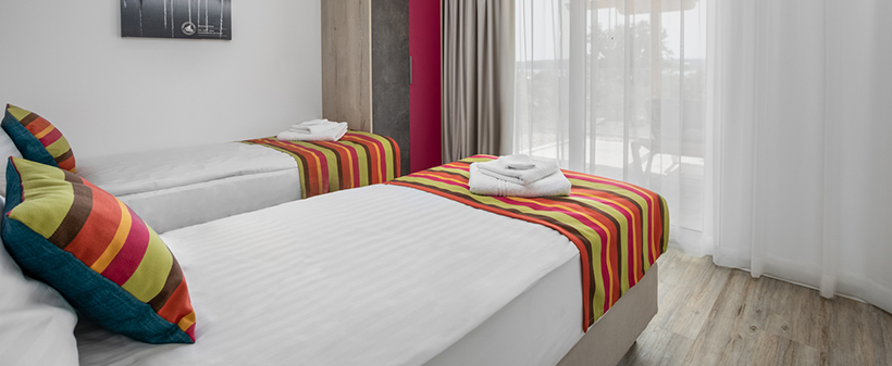 Marina Punat Hotel & Resort: počitniške hiške, Krk - Kuponko.si