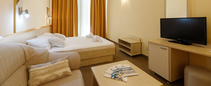Hotel Adria 3*, Biograd na moru, pomladni oddih - Kuponko.si