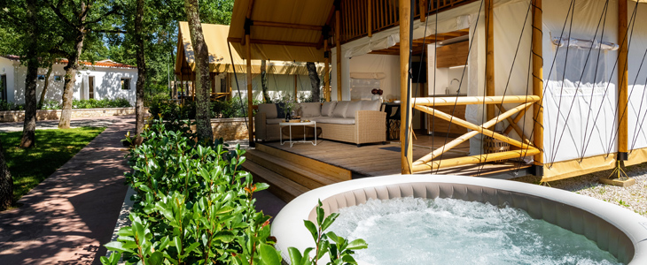 Banki Green Istrian Village; nočitev v Glamping šotorih - Kuponko.si