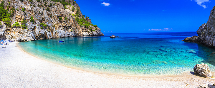 Iolkos hotel** na otoku Karpatos v Grčiji - Kuponko.si