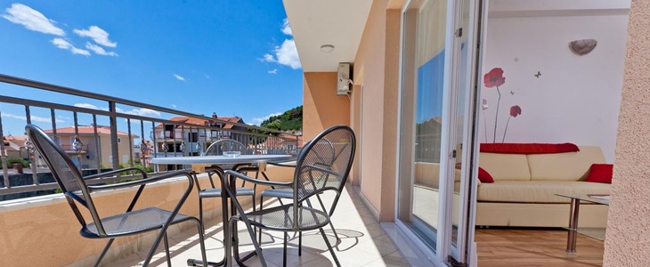 Apartmaji Branka Vela - Makarska - Kuponko.si