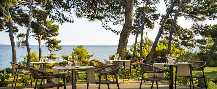 Valamar Carolina Hotel & Villas 4*:  poletni oddih - Kuponko.si