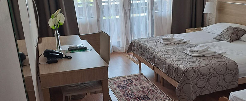 Hotel Albamaris 3*, Biograd na Moru, morski oddih - Kuponko.si