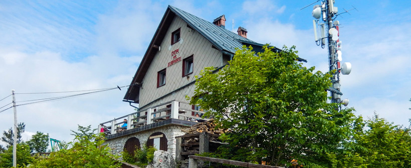 Oddih v glamping hiški v neokrnjeni naravi - Kuponko.si