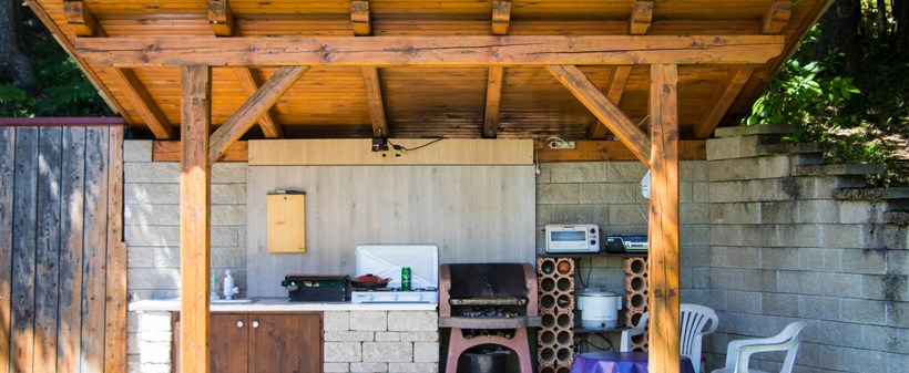 Oddih v glamping hiški v neokrnjeni naravi - Kuponko.si