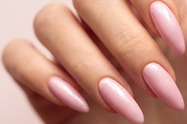 Nail perfection Maribor, permanentno lakiranje