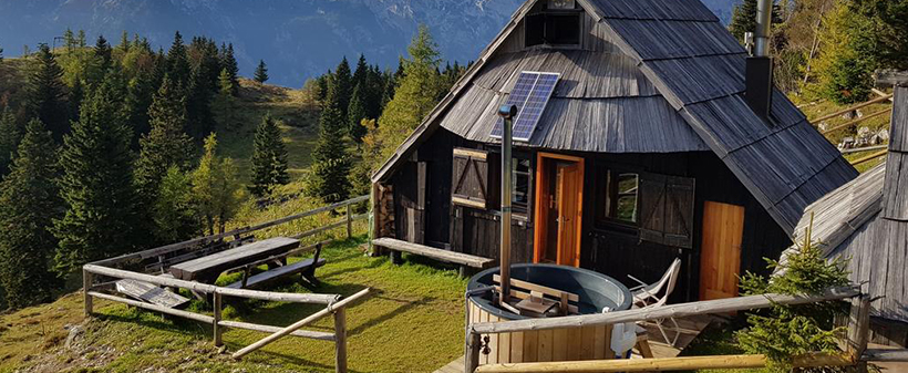 Velika planina resort, najem planinske koče - Kuponko.si