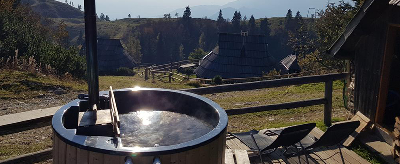 Velika planina resort, najem planinske koče - Kuponko.si