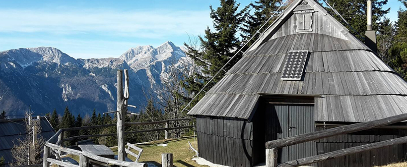 Velika planina resort, najem planinske koče - Kuponko.si