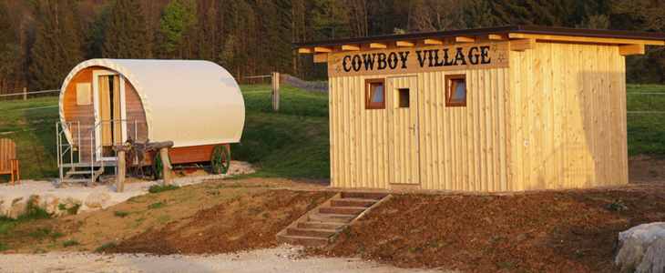 Glamping oddih v glamping kočiji, Kavbojska dežela - Kuponko.si