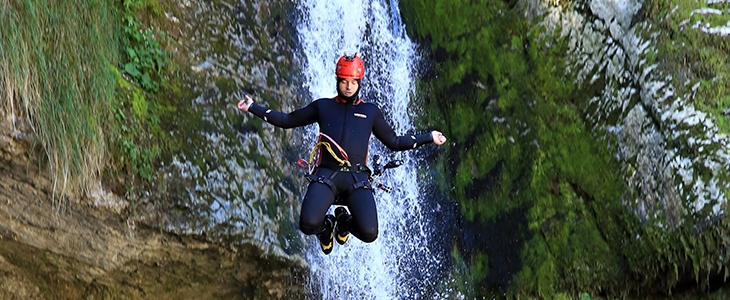 Canyoning avantura po soseski Jerečica ali Grmečica - Kuponko.si