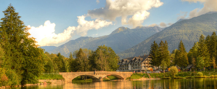 Hotel Jezero****, Bohinjsko jezero: jesenski oddih - Kuponko.si