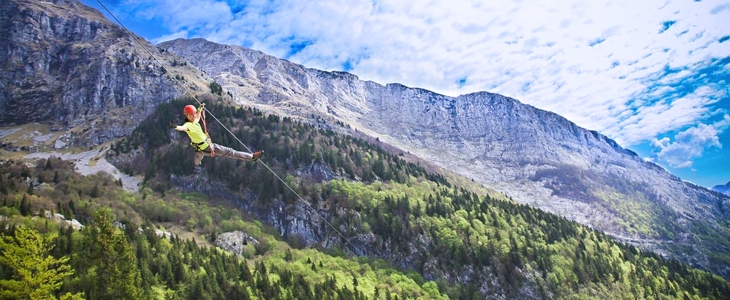 Adrenalinski park Bovec: 3-urni zipline spust - Kuponko.si