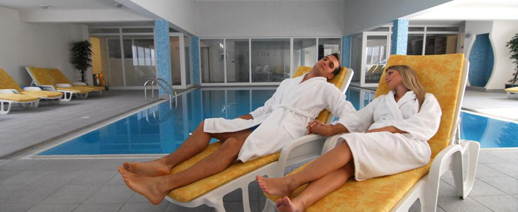 Hotel Park Lovran, wellness oddih s polpenzionom - Kuponko.si