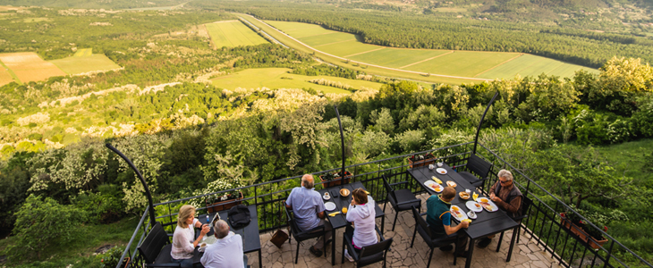 Villa Borgo 3*, Motovun: 2x nočitev z zajtrkom - Kuponko.si