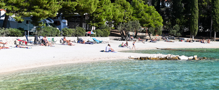 Kamp Rožac Trogir, najem mobilnih hišk - Kuponko.si