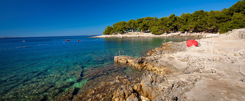 Kamp Čikat, Mali Lošinj: počitnice v mobilnih hišicah - Kuponko.si