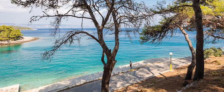 Fontana Resort apartmaji**, otok Hvar, Hrvaška - Kuponko.si