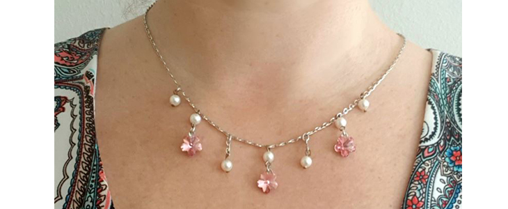 Unikatni verižica Pink  Flower s Swarovski kristalom - Kuponko.si