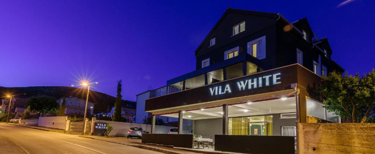 Villa White, Trogir:2x nočitev s polpenzionom - Kuponko.si