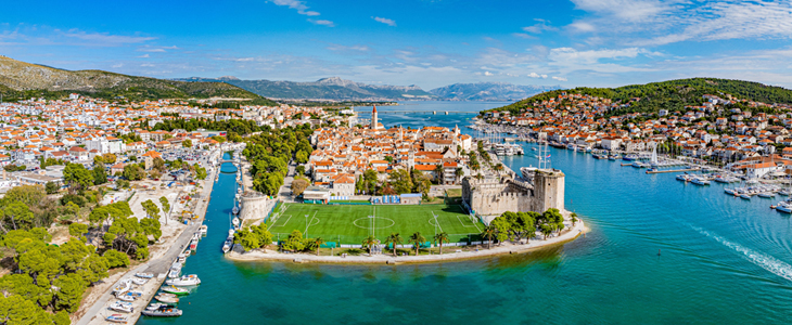 Villa White, Trogir:2x nočitev s polpenzionom - Kuponko.si