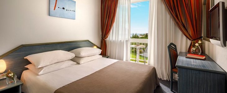 Aminess Laguna Hotel 3*, Novigrad: oddih s polpenzionom - Kuponko.si