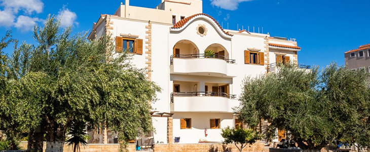 Petra Studios & Apartmens** na otoku Karpatos v Grčiji - Kuponko.si
