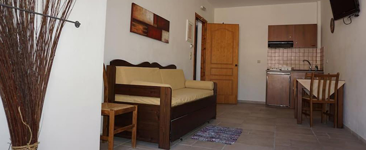 Petra Studios & Apartmens** na otoku Karpatos v Grčiji - Kuponko.si