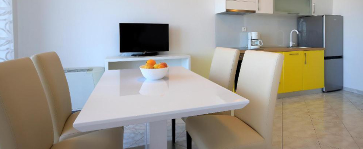 Aparthotel Resort Trcol, Pag: 2x nočitev - Kuponko.si