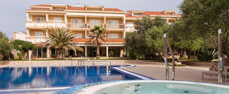Aparthotel Resort Trcol, Pag: 3x nočitev - Kuponko.si