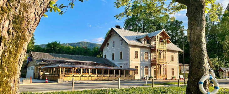 Hotel Starkl 3*, Bled: 2x nočitev z zajtrkom - Kuponko.si