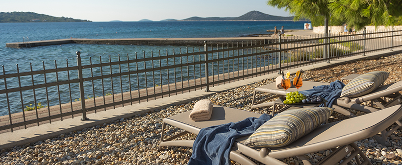 Villas Arausa 4*, Vodice: pomladni oddih - Kuponko.si
